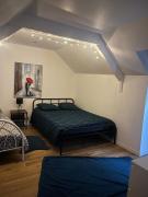 Gîte maisonnette- Et à côté coule une rivière