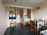 Charmant Duplex 4 Pers. avec Parking Privé à Murat-le-Quaire - FR-1-858-9