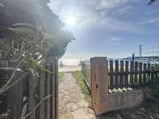 Appartement 3 pièces avec accès direct plage - FR-1-770-64