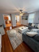 Bright 2BR by the Beach & Near Historic Salem