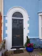 Large character home, hot tub, beach 5 min walk