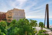 "LOr Bleu" exclusive location and beautiful apartment next to Promenade