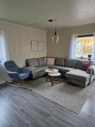 House with terrace and a big garden in centrum of Lyngseidet