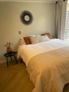 Departamento en Escuela Militar con Cama King