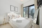 Dubai 1BR High Floor - Stunning View 1min Downtown and 2min to Metro - 2 Apartment available