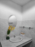 Friends Retreat - Phuket Airport