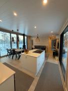 Modern VillaJoenhelmi with jacuzzi and sauna