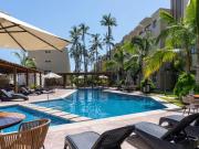 Beautiful apartment 1 block from the sea