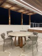 Luxuosa Cobertura no condomínio Golfville