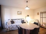 Appartement F2 avec parking, proche commodités et thermes - FR-1-415-179