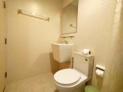 Cozy room near beaches & restaurants