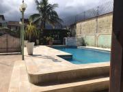 Casa de Temporada com Piscina - Bertioga