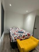 Cosy Apartment in Ilford Lane