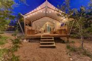 Glamping Getaway on Winery in Hill Country