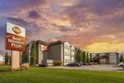 Best Western Plus Rose City Suites