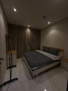 Modern & Close to Airport Apartment مسكن عصري بالقرب من المطار غرفة و صالة Modern & Close to Airport Apartment مسكن عصري بالقرب من المطار غرفة و صالة