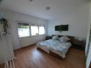 Alte Villa mit Terrasse