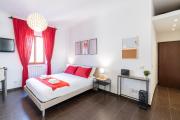 Rome-Elegant Space near metro with AC