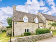 2 bed property in Lechlade 40192
