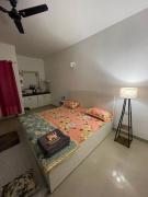 Peaceful white apartment near Premanand maharaj ji