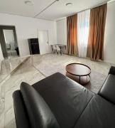 Ap8 3 min from Christmas Market curte parcare