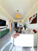 Elegant classy apartment with swimming pool ,fully equipped gym ,child play area and close proximity to shopping malls and great breathtaking views