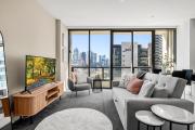 Stunning & Lavish Southbank Apartment with Carpark