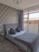 Elegant studio apartment in Hillcrest