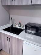 Glamping Pod with a Hot Tub in Orchard