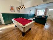 Central House-16 People+Hot Tub