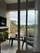 Dpto con balcón, parrilla, living amplio y luminoso Dpto con balcón, parrilla, living amplio y luminoso