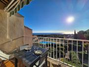 T2 vue mer, piscine et place de parking