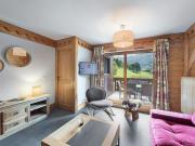 Appartement ski aux pieds avec terrasse et accès piscine - FR-1-566-33