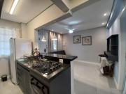 APTO na Av da Praia no Gonzaga com Vista Lateral Mar, 2 Quartos e Ar Condicionado!