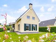 Detached house in Vlagtwedde with sauna