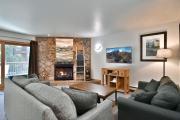 Park Place Moonstone Condo: Ski In, Downtown Breckenridge