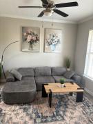 Serene 1BR Magnolia Retreat Relax & Explore