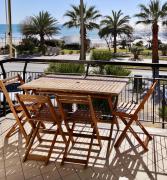 Rivamare 3 Bilocale Fronte Mare