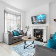 Stylish 3Bed House - Sleep 5 - Free On Street Parking - Smethwick - Wi-fi Netflix 11TH