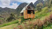 casita en la montaña, cabañas paraíso