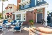 Centrally Located Belmont Shore Home by the Beach