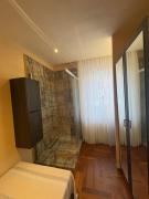 Border Bliss - Private Room with Bathroom in a Cozy Home