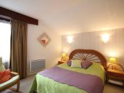 Mont-Dore: T2 bis avec balcon et parking proche centre - FR-1-415-205