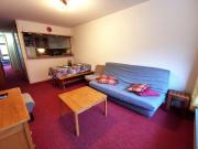 Charmant 2P cabine face aux pistes, cœur de station, proche centre aquatique - Balcon, ascenseur - FR-1-771-54