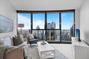 Breathtaking City Views 1-Bed with Pool, BBQ & Gym
