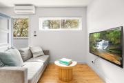 Modern 1-Bed Pad Minutes Away from Coogee Beach