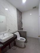 Top Sathani Khlong Rian