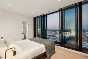 Fortitude Valley 3-Bed, Top Floor and Bridge View