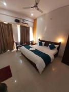 Hotel Shiv Palace Yoga World Retreat