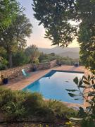 Les Romarins,piscine,petanque